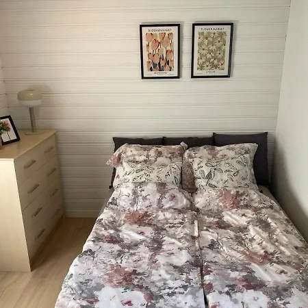 Appartement Near Airport, Parking & Ev Charger *