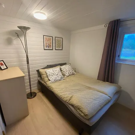 Near Airport, Parking & Ev Charger *